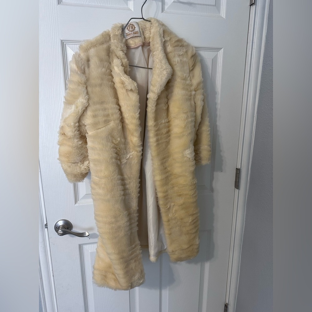 Clothes designer beige faux fur coat size small